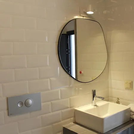 Landmark - ορόσημο *