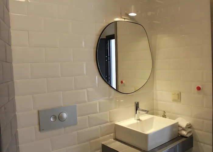 Landmark - ορόσημο *